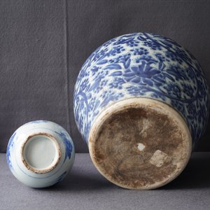 Two Chinese blue and white vases, Kangxi and Transitional period — 照片 14