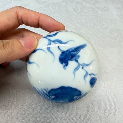 Two Chinese blue and white Wang Bu-style seal paste boxes and covers — photo 13