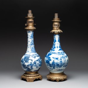 Two Chinese blue and white 'Wen Wang Fang Xian 文王訪賢' and 'Zhu Lin Qi Xian 竹林七賢' vases mounted as lamps, Transitional period — photo 4