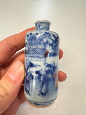 Two Chinese blue, white and copper-red snuff bottles with narrative design — photo 18