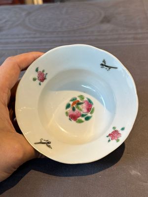 Two Chinese blue, white and famille rose bowls and two famille rose bowls, Guangxu and Shen De Tang mark, 19th C. — 照片 6