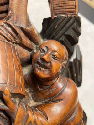 Two Chinese boxwood sculptures of Luohan and Liuhai and a bamboo sculpture of a sage, 17/19th C. — 照片 6