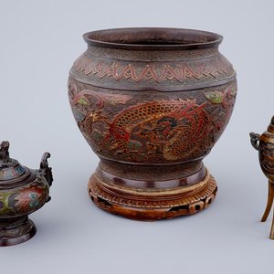 Two Chinese bronze and cloisonné censers and a jardinière, 19/20th C. — photo 1