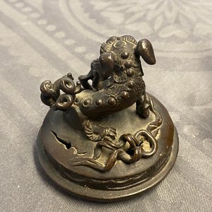 Two Chinese bronze censers, a vase and a mirror, Ming and later — 照片 27