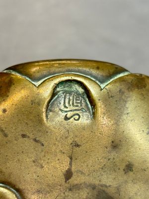 Two Chinese bronze censers and stands, Xuande mark, 19th C. — foto 12