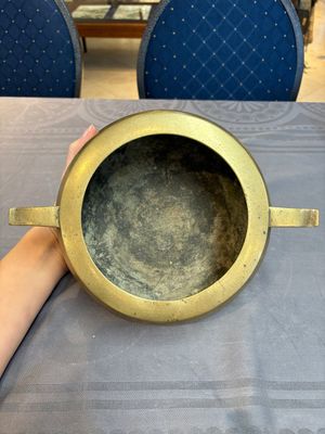 Two Chinese bronze censers and stands, Xuande mark, 19th C. — foto 19