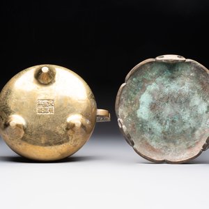 Two Chinese bronze censers and stands, Xuande mark, 19th C. — foto 7