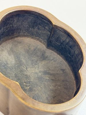 Two Chinese bronze censers, one with a wooden cover,  Ti An 惕庵 mark, 19th C. — photo 12