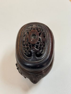 Two Chinese bronze censers, one with a wooden cover,  Ti An 惕庵 mark, 19th C. — photo 21