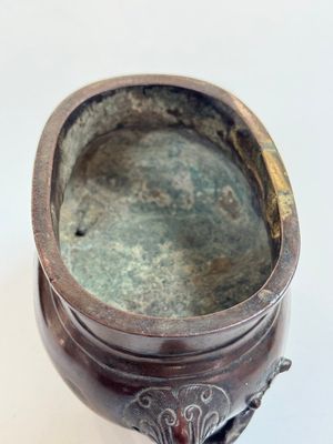 Two Chinese bronze censers, one with a wooden cover,  Ti An 惕庵 mark, 19th C. — photo 23