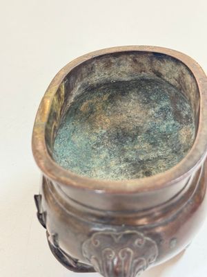 Two Chinese bronze censers, one with a wooden cover,  Ti An 惕庵 mark, 19th C. — photo 25