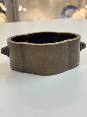 Two Chinese bronze censers, one with a wooden cover,  Ti An 惕庵 mark, 19th C. — photo 3