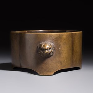 Two Chinese bronze censers, one with a wooden cover,  Ti An 惕庵 mark, 19th C. — photo 11