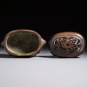 Two Chinese bronze censers, one with a wooden cover,  Ti An 惕庵 mark, 19th C. — photo 6
