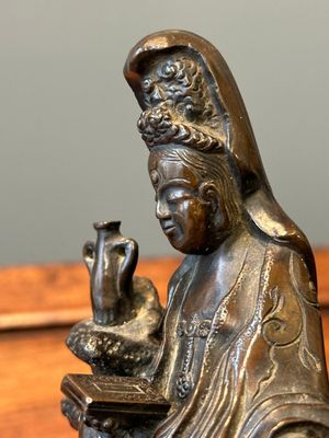 Two Chinese bronze figures of Wenchang and Guanyin, Ming — 照片 16