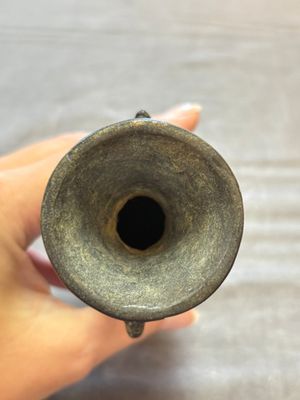 Two Chinese bronze miniature vases, Yuan/Ming — 照片 5