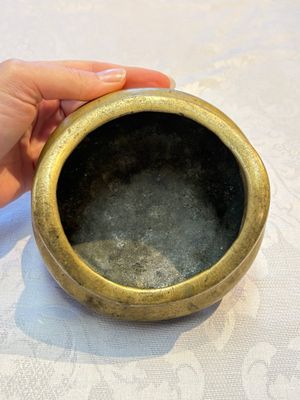 Two Chinese bronze tripod censers, Xuande and double-vajra mark, 19th C. — foto 15