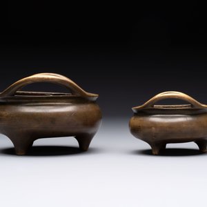 Two Chinese bronze tripod censers, Xuande marks, 19th C. — foto 5