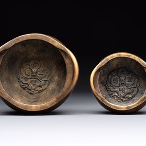 Two Chinese bronze tripod censers, Xuande marks, 19th C. — foto 6