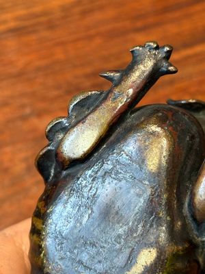 Two Chinese bronze water droppers, Ming/Qing — 照片 19