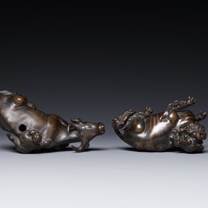 Two Chinese bronze water droppers, Ming/Qing — 照片 6