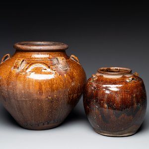 Two Chinese brown-glazed jars, Ming/Qing — photo 1
