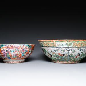 Two Chinese Canton famille rose bowls, a vase and a gilt-lacquered box, Qianlong and later — 照片 4