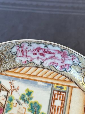 Two Chinese Canton famille rose 'mandarin subject' plates and a saucer, Qianlong — 照片 24