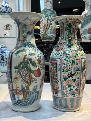 Two Chinese Canton famille rose vases with narrative design, 19th C. — photo 2