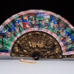 Two Chinese Canton gilt-lacquered and painted paper fans, one with its original box, 19th C. — 照片 5