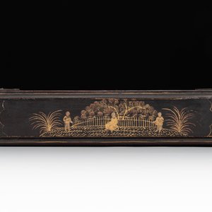 Two Chinese Canton gilt-lacquered and painted paper fans, one with original box, 19th C. — photo 12