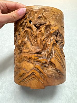Two Chinese carved bamboo brushpots, 19/20th C. — photo 4