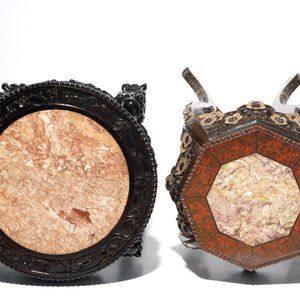 Two Chinese carved wood stands with marble tops, 19/20th C. — photo 3