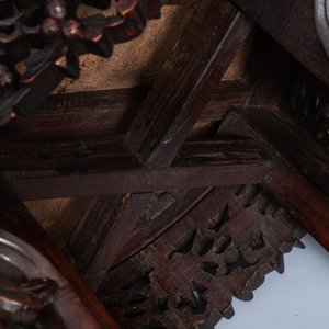 Two Chinese carved wooden stands with marble tops, 19/20th C. — photo 13