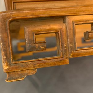 Two Chinese carved wooden trays and a stand, 18/19th C. — photo 17