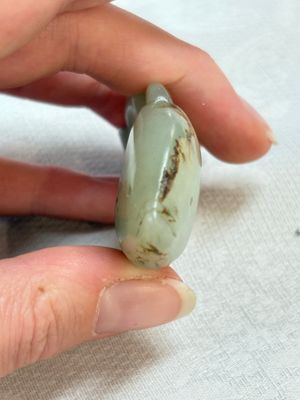 Two Chinese celadon, white and russet jade carvings, 18/19th C. — photo 12