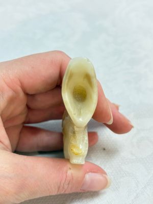 Two Chinese celadon, white and russet jade carvings, 18/19th C. — photo 5