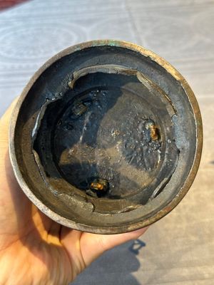 Two Chinese Chinese bronze cylindrical incense stick holders and a covered censer, Yuan/Ming and Qing — photo 26
