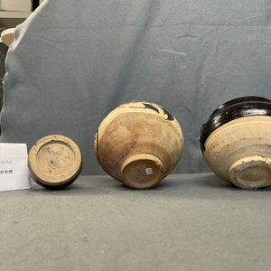 Two Chinese Cizhou pottery vases and a bowl, Song and Ming — photo 12
