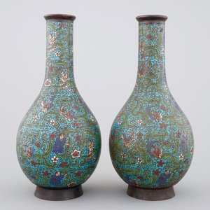 Two Chinese cloisonne bottle-shaped vases, 18/19th C. — foto 4