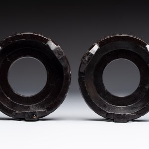 Two Chinese cloisonné vases on wooden stands, 20th C. — 照片 8