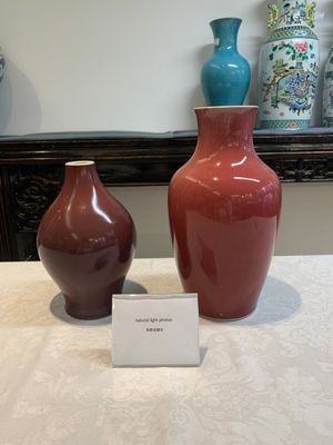 Two Chinese copper-red-glazed vases, 18th C. — photo 1