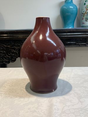 Two Chinese copper-red-glazed vases, 18th C. — photo 11