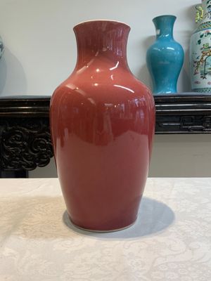 Two Chinese copper-red-glazed vases, 18th C. — photo 5