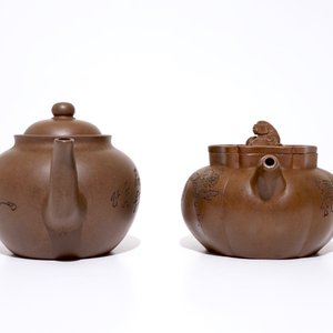 Two Chinese dark Yixing stoneware teapots and covers, 19/20th C. — 照片 3
