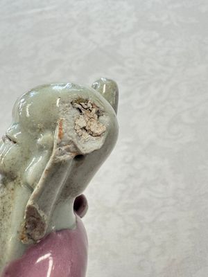 Two Chinese Dehua blanc-de-Chine Buddhist lions, three famille rose figures, and a white-glazed group, Kangxi and later — photo 36