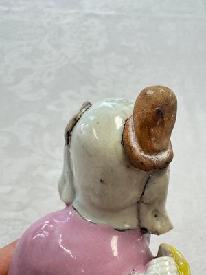 Two Chinese Dehua blanc-de-Chine Buddhist lions, three famille rose figures, and a white-glazed group, Kangxi and later — photo 52