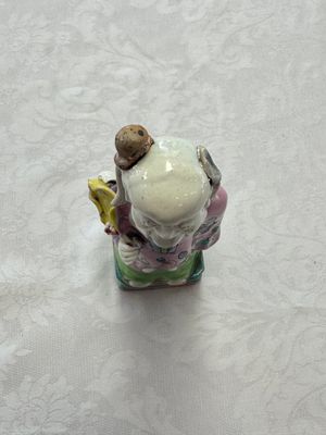 Two Chinese Dehua blanc-de-Chine Buddhist lions, three famille rose figures, and a white-glazed group, Kangxi and later — photo 53