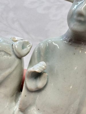 Two Chinese Dehua blanc-de-Chine Buddhist lions, three famille rose figures, and a white-glazed group, Kangxi and later — photo 62