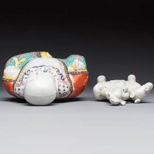 Two Chinese Dehua blanc-de-Chine Buddhist lions, three famille rose figures, and a white-glazed group, Kangxi and later — photo 12